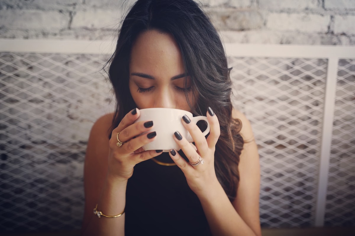 Balanced meal plate with proteins, vegetables, and whole grains